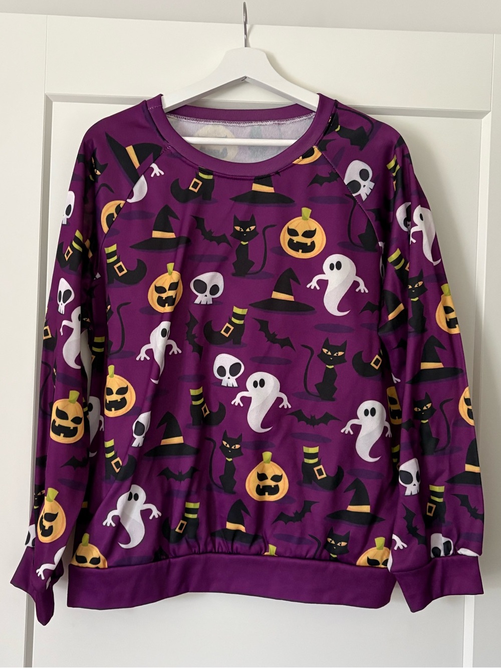 Women’s Halloween Sweatshirt with Pumpkin, Ghost & Cat Print